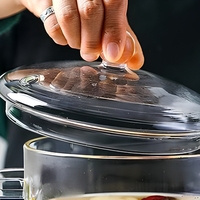 Pot à soupe moderne en verre borosilicate avec couvercle, résistant à la chaleur, 1,6 L, double poignée, pour cuisinière, micro-ondes et lave-vaisselle
