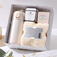 Coffret Cadeau Souvenir Personnalisé 2026 – Parapluie et Éventail de Bienvenue pour Invités d'Entreprise – Idéal pour Mariage