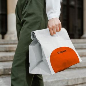 Biodegradable Strong Carry Brown Kraft Paper Food Takeaway <b>Bags</b> with Custom Logo for Pizza Sushi & Salad - Product Image 2