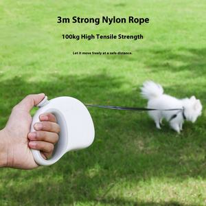 Laisse rétractable automatique réfléchissante en nylon de luxe pour chiens et chats de petite et moyenne taille, anti-évasion, vente en gros - Product Image 2