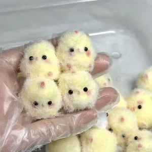 Lote de 2 unidades QQ Play Chick Pinch, Llavero Decorativo, Colgante de Bebé, Juguete de Descompresión de Rebote Lento, de Plástico, Unisex, para Regalar a Novias - Product Image 3