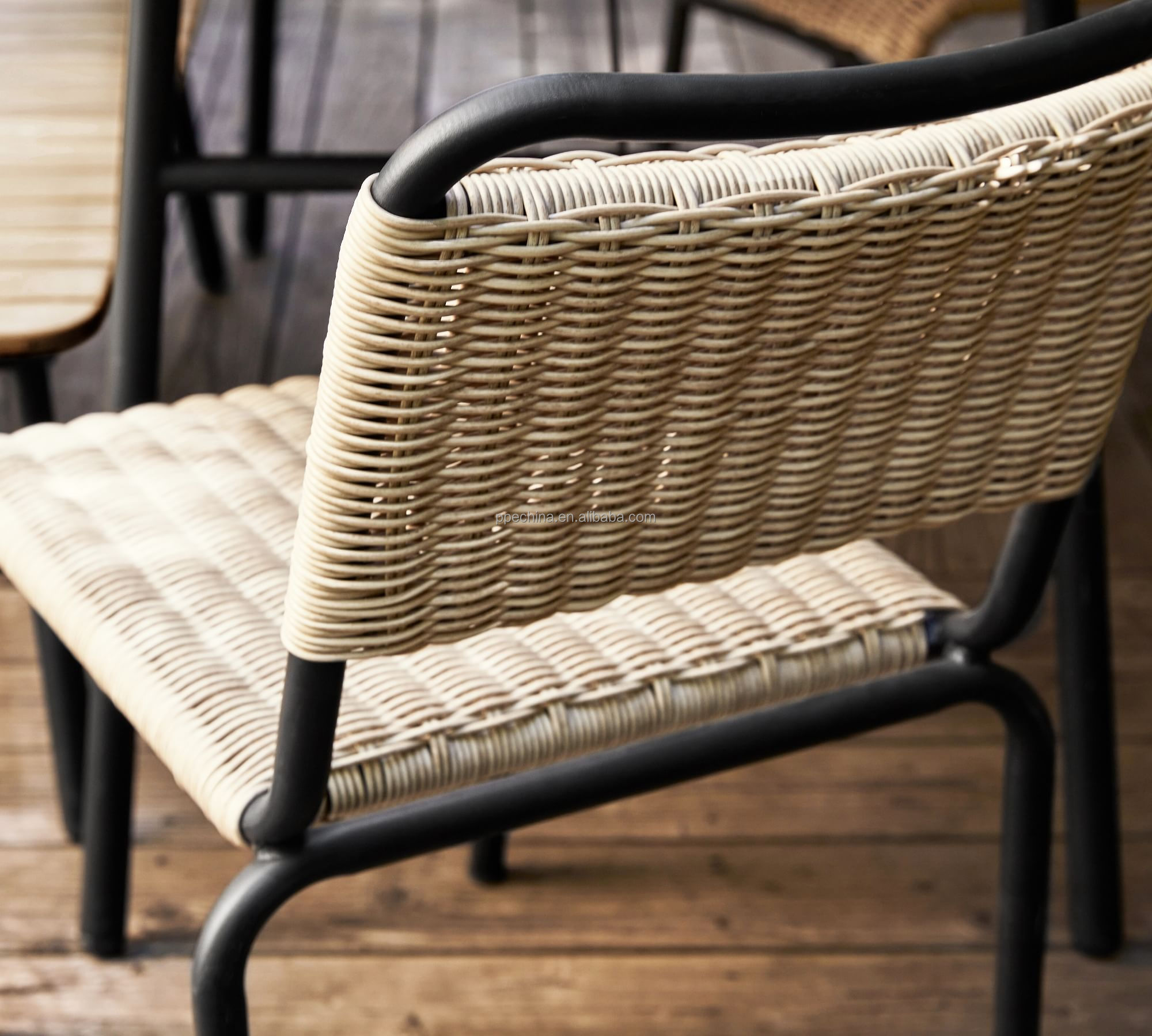 All-Weather Outdoor Wicker Stackable Patio Dining Chair Garden Feature Rattan Chair Outdoor Dining sets