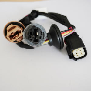 带后尾灯罩灯座制动连接器线束的后尾灯行李箱 - Product Image 2