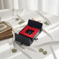 16 pièces de roses éternelles aseptiques pour la Saint-Valentin, anniversaires, collier, boucles d'oreilles, bracelet, boîte cadeau en carton verni