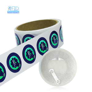 Tùy Chỉnh 13.56MHz Vòng 25 Mét 30 Mét 213 215 <span class=keywords><strong>Tag</strong></span> RFID Trống Nhãn Dán <span class=keywords><strong>NFC</strong></span> - Product Image 1