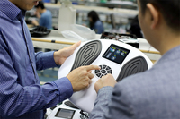 Producto más vendido 2024 EMS/TENS Masajeador de pies para el cuidado de la salud Fisioterapia TENS Masajeador de pies corporal