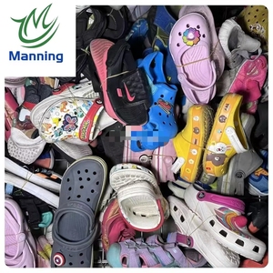 Manning all'ingrosso Ukay vendita calda di seconda mano pantofola per bambini in balla usato sandali dell'usato per bambini pre-amato in sacchi - Product Image 3