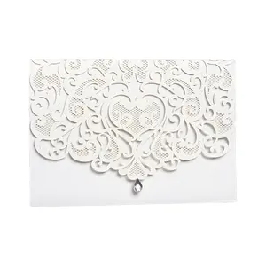 10PCS Hollow Out Wedding Invitations Cards with Envelopes Rhinestone For Wedding Bridal Shower Engagement Greeting Card Annivers
