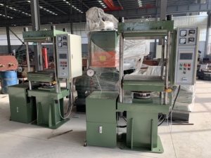 Presse hydraulique pour le durcissement du caoutchouc 25t 50t, machine à fabriquer des sandales en caoutchouc à deux couches, fabricant - Product Image 6
