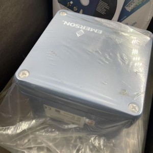Module électronique Emerson A3311/022-000, 22 sorties, fréquence 22, tension de fonctionnement, fabriqué aux États-Unis - Product Image 3