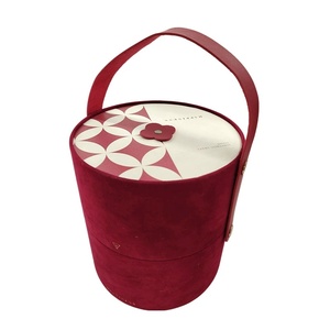 Wholesale Velvet Double Layer Wedding Candy Boxes for Bridesmaids and Groomsmen <b>Round</b> Gift <b>Box</b> - Product Image 4