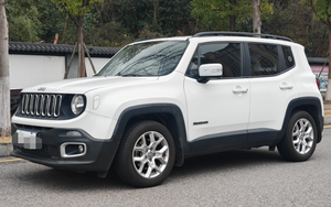 <span class=keywords><strong>Jeep</strong></span> <span class=keywords><strong>Renegade</strong></span> 2016 1.4T Automatica High Altitude Usata - Product Image 2