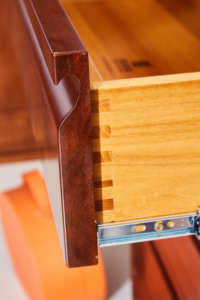 Cómoda Moderna de 5 Cajones, Mueble de Dormitorio Nórdico de Madera de Nogal, Gabinete de Almacenamiento Lateral para Decoración de Interiores, Gabinetes de Sala de Estar - Product Image 6