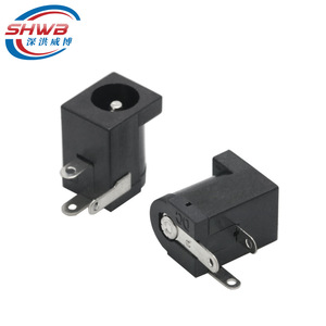 Conector de Alimentación CC DC 005, 5.5 x 2.1 mm, Pin Redondo, Pin Plano de 2.0 mm, Conector de Tres Puntas para Electrónica - Product Image 5