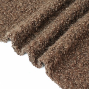 Tissu en mélange de <span class=keywords><strong>laine</strong></span> mohair et polaire SoftTextile Factory <span class=keywords><strong>marron</strong></span>, idéal pour manteaux, costumes et robes – Collection Hiver 26/27 – Meilleure vente - Product Image 3