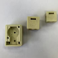 Connecteur de douille en céramique de stéatite, isolateur électrique en céramique personnalisé