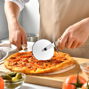 Couteau à <span class=keywords><strong>pizza</strong></span> transfrontalier en acier inoxydable, roulette à <span class=keywords><strong>pizza</strong></span>, coupe-pâte, petit outil de cuisine domestique pour <span class=keywords><strong>la</strong></span> pâtisserie, couteau à nouilles - Product Image 3