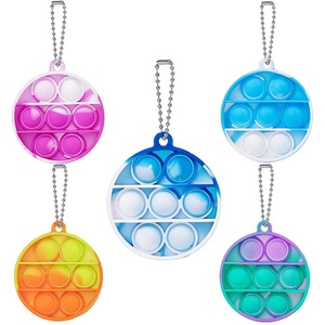 Populares Mini Juguetes Sensoriales Cuadrados de Silicona para Apretar, Llavero Sensorial de Burbujas, Paquete de Juguetes Antiestrés, Recuerdos a Granel para Fiestas de Niñas - Product Image 4