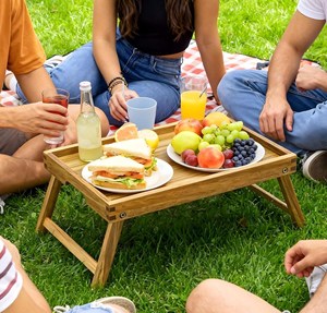 Plateau de lit en bois avec pieds pliants, <span class=keywords><strong>table</strong></span> portable pour le petit-déjeuner, ordinateur portable, pour manger, travailler au lit, sur le canapé et dans le salon - Product Image 6