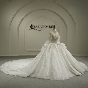 Vestido de Novia Largo Hasta el Suelo con Escote Corazón, Adornado con Flores, Lentejuelas y Encaje, Modelo GT26025, Estilo Moderno - Product Image 2