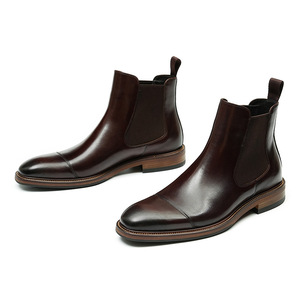 Botas de cuero de estilo inglés para hombre, hechas de cuero genuino de alta calidad, son zapatos casuales adecuados para cualquier ocasión. - Product Image 3