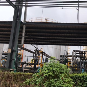 DOP Plastisizer Kemurnian 99% Dioctyl Phthalate CAS No. 117-81-7 Agen Bantu PVC Cair dengan Volatilitas Rendah untuk Pelapisan Kawat - Product Image 4