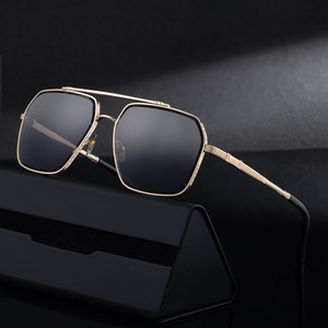 Nouvelles lunettes de soleil carrées de style européen et américain pour hommes, monture en métal, protection UV400, classe 2, pare-soleil, monture en plastique et en métal - Product Image 3