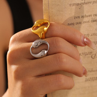 Bague de bijoux fins en acier inoxydable or 18 carats pour femmes non-ternir irrégulière géométrique goutte d'eau conception princesse coupe mariage