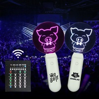 Articles de fête Logo personnalisé Lampe à main en acrylique led Concert Cheering up Prop Télécommande Glow Stick