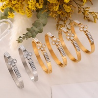 Nouveautés Bijoux de mode design minimaliste pour femmes Bracelet en verre et zircon cubique en forme de fleur en acier inoxydable plaqué or 18 carats