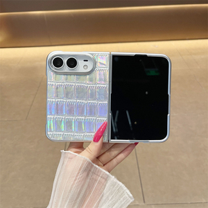 Funda de teléfono de cuero con patrón de cocodrilo y láser de colores para iPhone Ultra, con efecto degradado Aurora, a prueba de golpes y protección rígida. - Product Image 6