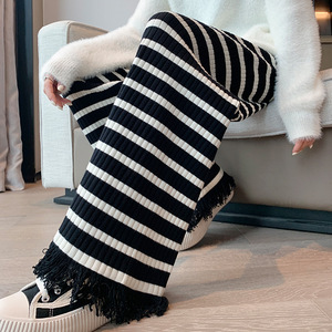 <span class=keywords><strong>Pantaloni</strong></span> larghi <span class=keywords><strong>in</strong></span> <span class=keywords><strong>maglia</strong></span> a righe bianche dritte a vita alta da donna alla moda - Product Image 2