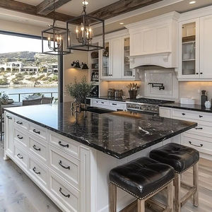 Gabinetes de cocina americanos modernos, acabado de laca blanca, encimeras de cuarzo negro, diseño con vista al río - Product Image 1