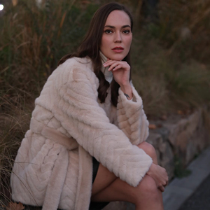 Janefur Manteau en fourrure artificielle pour femme Manteau en fourrure de vison de haute qualité pour femme avec ceinture - Product Image 3