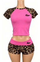 Ensemble 2 pièces Y2K personnalisé avec logo pour femme : haut court à manches courtes et short plissé imprimé léopard, style loungewear mignon avec nœud