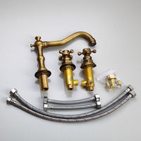 Robinet de lavabo antique en laiton, robinet de salle de bain à 3 trous, double poignée, eau chaude et froide, pour vente en gros OEM