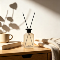 Bouteille en verre pour diffuseur de parfum 180 ml avec fond épais, couleur personnalisable, pulvérisateur à pompe, sérigraphie, bouchon et bâtonnets en fibre