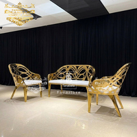 Table à thé de luxe en acier inoxydable et canapé royal de mariage, de la mariée et du marié