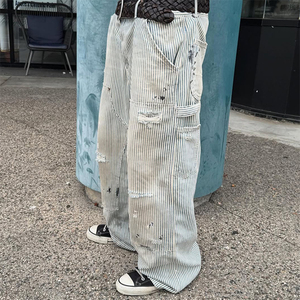 Jeans de hombre ODM de Hong Kong, estilo Dirty Washed a rayas, vaqueros de pierna ancha personalizados, vaqueros de algodón de peso medio, vaqueros rasgados al por mayor. - Product Image 2