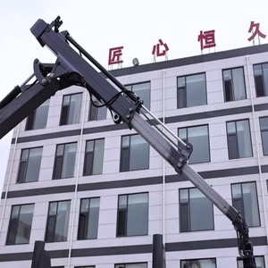 Remolque para Troncos de 242KW con Grúa, Neumáticos Todoterreno y Gran Espacio de Carga para Operaciones Forestales Pesadas - Product Image 4