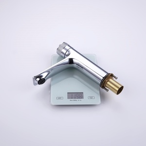 Grifo de Lavabo de Baño de Acero Inoxidable Cromado Deao con Interruptor de Botón Redondo - Product Image 5