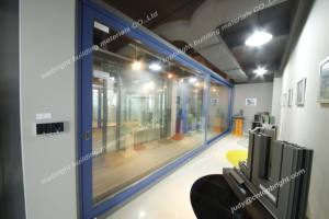 ระบบประตูบานเลื่อนกระจกอลูมิเนียมแบบกระจกนิรภัย <span class=keywords><strong>Schuco</strong></span> ASS70 HI พร้อมมุ้งลวด - Product Image 2