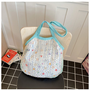 Bolso bandolera reversible a cuadros con bordado de manzana, un bolso de hombro versátil para mujer - Product Image 3