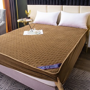 Ropa de cama Milk Fleece Bed Mat 150x200 + 30cm Terciopelo de punto suave Funda protectora antideslizante 200TC Protector de colchón para todas las estaciones - Product Image 3