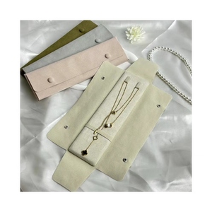 Pochette en microfibre personnalisée avec logo, petit étui à bijoux en velours imprimé, enveloppe à rabat pour collier, prix abordable - Product Image 1