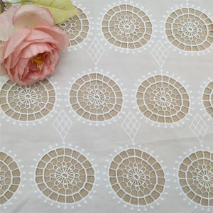 Tela de encaje bordado de algodón 100% elegante y duradera para producto de calidad superior de tela - Product Image 2