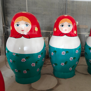 Dessin animé extérieur Workerfiberglass matryoshka poupée résine poupée russe Matryoshkamiku dessin animé sculpture statue Matreshkas - Product Image 2