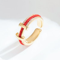 Nouveau cadeau de Noël, bague minimaliste tendance en corde rouge à design ouvert pour femme, vente en gros
