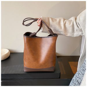 Borse a secchiello di grandi dimensioni per le donne di lusso in pelle sintetica marrone borse da donna borse da donna di lusso designer borse all'ingrosso - Product Image 1