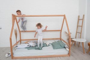 <span class=keywords><strong>Letto</strong></span> a terra in legno <span class=keywords><strong>Montessori</strong></span> scandinavo per bambini, misura King Size, telaio basso, vernice a base d'acqua, non richiede rete a molle - Product Image 4
